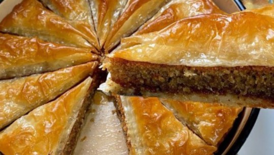 Kompekaj, receta origjinale e ëmbëlsirës tradicionale nga zonja Albana