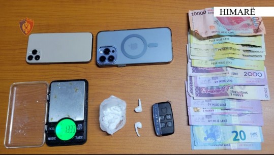 Shiste kokainë në lokalet pranë plazhit, arrestohet 27 vjeçari në Himarë (EMRI)