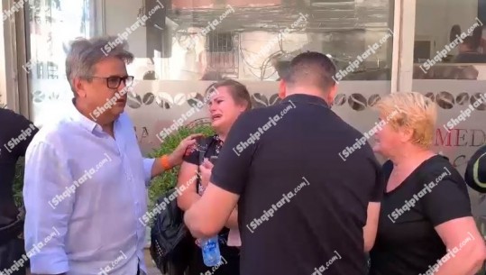 Zjarri në apartamentin e pallatit në Shkodër, Benet Beci viziton familjarët! Inspekton dëmet e shkaktuara nga flakët