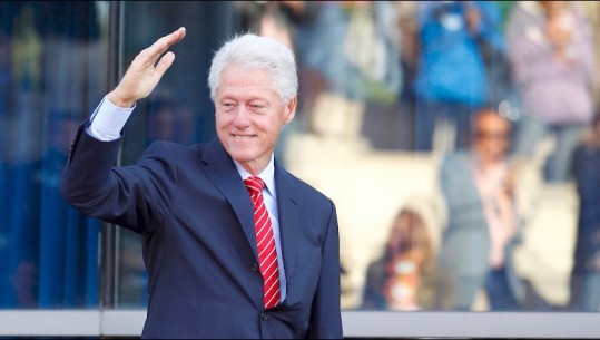 Mero Baze: Përse e presim me gjak të ngrirë fjalimin e Bill Clintonit në Tiranë 