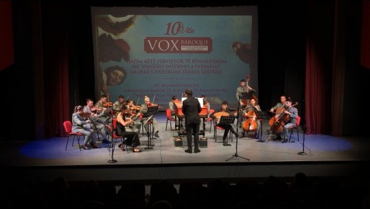 Korçë/ Mbahet festivali i muzikës baroke ‘Vox Baroque’, drejtuesi: Ky qytet e ‘dashuron’ muzikën