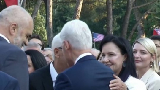 Shërbenin si presidentë gjatë luftës në Kosovë, takim i veçantë mes Bill Clinton dhe Rexhep Mejdanit