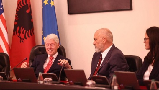 Pavarësia e SHBA, politika njëzëri: Zoti e bekoftë Amerikën! Rama ndan foto nga takimi me Bill Clinton: Gëzuar 4 korrikun