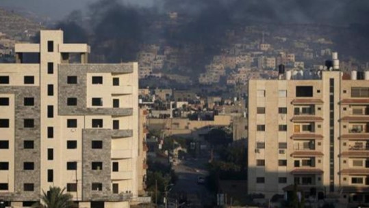 Operacioni ushtarak i Izraelit, mijëra refugjatë ikin nga kampi i Jeninit, vriten 10 palestinezë, 120 arrestohen  