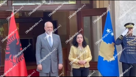 Rama mbërrin në Prishtinë, takon Presidenten e Kosovës Vjosa Osmanin! Ende pa konfirmim ‘përballja’ me Kurtin
