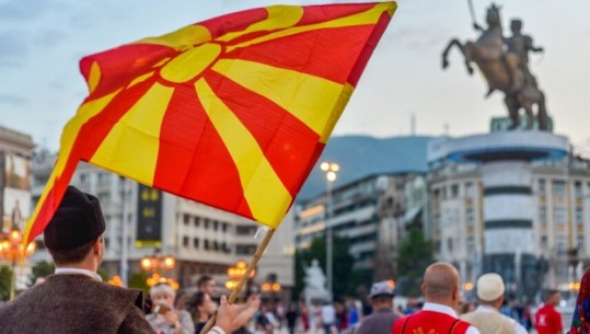 Maqedonia e Veriut refuzon kërkesën e Ukrainës për dhurimin e pajisjeve ushtarake