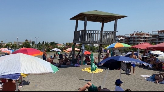 Report Tv vëzhgim në Vlorë, Shkodër dhe Lezhë! Plazhet pa roje bregdetare! Kullat e vrojtimit bosh, shërbejnë si 'çadra dielli' 