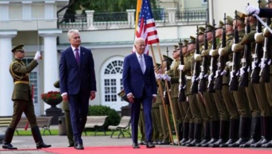 Joe Biden mbërrin në samitin e NATO-s