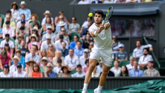 'Nuk ka emër kjo mrekulli', pika e Alcaraz në Wimbledon merr vëmendjen e botës (VIDEO)