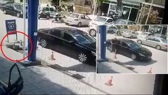 VIDEO/ Ekzekutohet me tre plumba shqiptari në Selanik! U përlesh me autorët jashtë një karburanti! Autori në kërkim
