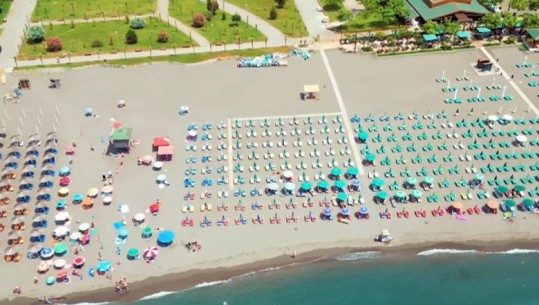 Sezoni turistik, pushuesit në plazhin e Velipojës: E mbajnë pastër, janë shtuar hapësirat publike