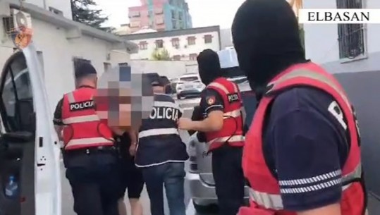 Ishin në kërkim për operacionin ‘Rrjeti’, dy në pranga në Elbasan, pjesë e 4 grupeve kriminale që shpërndanin drogë! 54 të arrestuar gjithsej