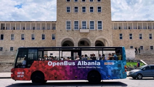 FOTO/ Veliaj prezanton nismën e re: Tani mund të vizitosh Tiranën me OpenBus Albania