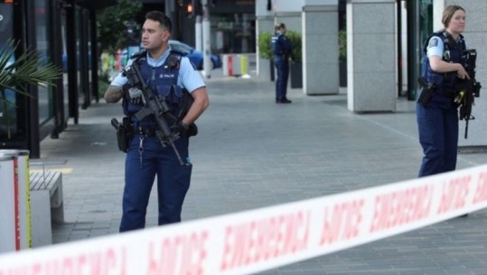 Sulm me armë në Zelandën e Re! Dy të vdekur dhe gjashtë të plagosur pak para nisjes së ceremonisë hapëse të Kupës së Botës për femra