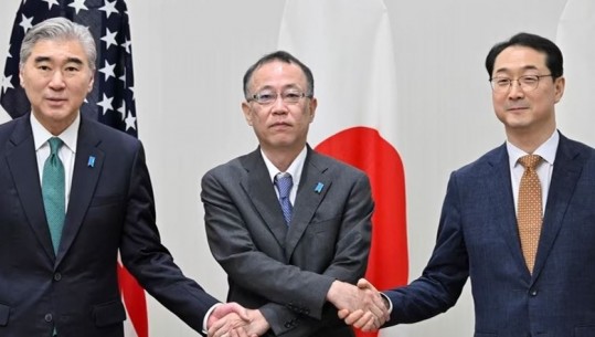 SHBA, Japonia dhe Koreja e Jugut dënojnë provat e Phenianit me raketa  