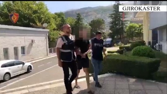 Përmet, tentoi të kalonte me armë, thikë dhe kanabis drejt Greqisë, arrestohet 35-vjeçari sllovak