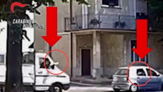 Far West’ në Itali, dy grupe kalabreze përplasen me armë në mes të ditës! Shikoni videon 