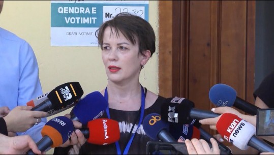 Zgjedhjet ne Rrogozhinë, nënkryetarja e KQZ-së: Kemi vënë re prezencën e personave të paautorizuar në Qendrat e Votimit