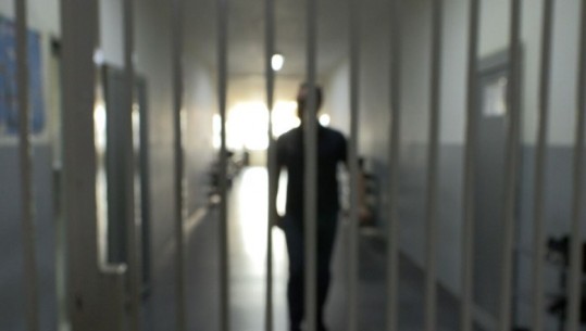 Vdes në burgun e Rrogozhinës , 37 vjeçari i dënuar për vjedhje! Dyshohet arrest kardiak 