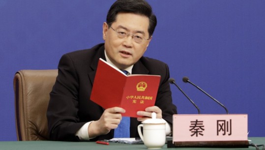 Pas një muaj mungese në publik, Kina largon nga detyra ministrin e Jashtëm