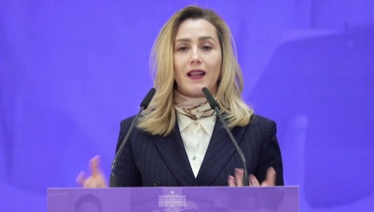 Delina Ibrahimaj u largua nga detyra, burime: Pritet të zëvendësohet nga zv.ministrja e Financave Olta Manjani