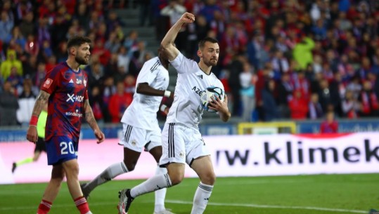 Dy gola për dy minuta, Champions League 'flet shqip' me Redon Xhixhën (VIDEO)