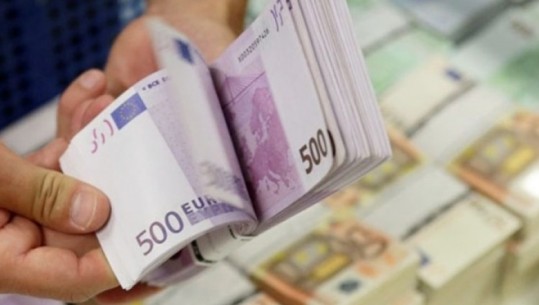Euro nis ngjitjen e lehtë në kursin e këmbimit, sot monedha evropiane kuotohet me 106 lekë në shitje  