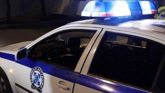 Dhunohet barbarisht 34-vjeçari shqiptar në Santorini, 4 bashkatdhetarë dhe 1 grek e lënë në rrugë të gjakosur dhe me plagë të rënda