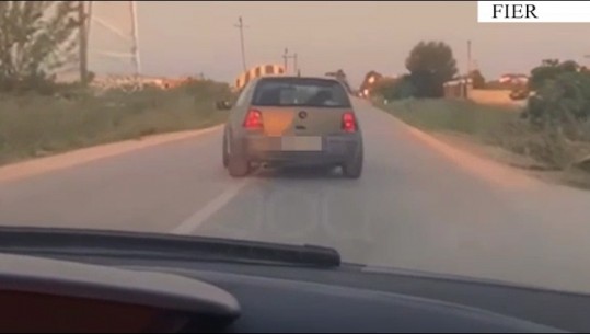 VIDEO/ Kreu manovra të rrezikshme me automjet në një zonë të banuar, gjobitet shoferi 23-vjeçar në Fier