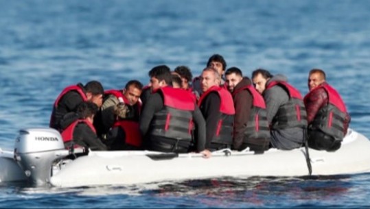Mbi 9 mijë emigrantë shqiptarë shkuan me varka në Britani në mars 2023! Shumica tërhoqën kërkesën për azil 