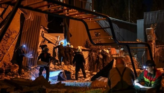 Zelensky: Tre të vdekur nga një sulm rus në Zaporizhia