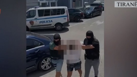 VIDEO/ Dibrani arrestohet në Tiranë, Spanja e kërkonte pasi ishte pjesë e grupit që ngrinte 'shtëpi bari' 