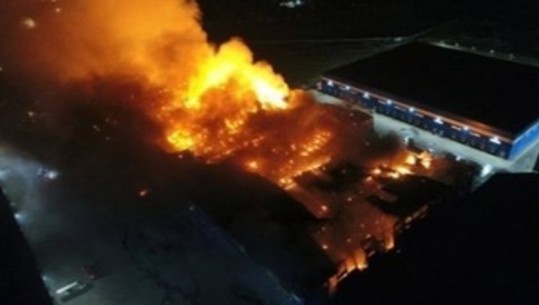 Video e zjarrit masiv pranë aeroportit Domodedovo