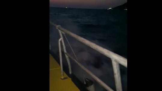 Jahti dha alarmin SOS, kishte lundruar nga Tivari i Malit të Zi, drejt Durrësit! I shkon në ndihmë kapiteneria e portit 