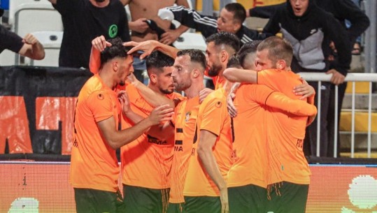 VIDEO/ Lorenc Trashi gol për 'kornizë', Ballkani mposht Lincolnin dhe prek fazën play-off