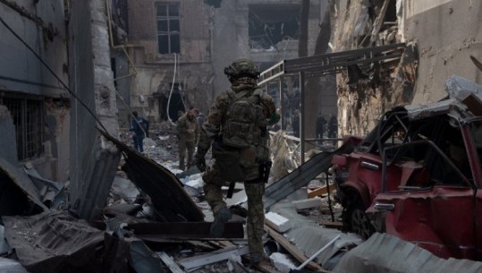 Franca dënon sulmet në Kherson: Krime lufte