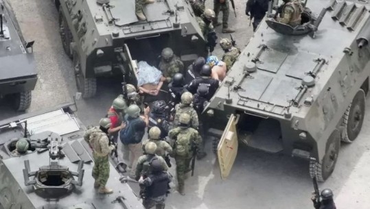 Porositi ekzekutimin e kandidatit për president në Ekuador, mijëra ushtarë dhe policë shoqëruan kreun e bandës famëkeqe në burgun e sigurisë së lartë 