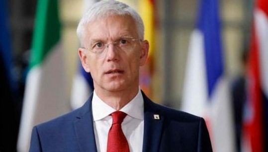 Jep dorëheqjen kryeministri pro-ukrainas i Letonisë