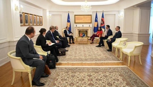 Osmani pret zv.Ministrin e Punëve të Jashtme të Turqisë, fton Erdoganin për vizitë në Kosovë