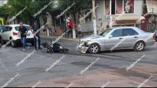 Aksident në Sarandë, përplaset mjeti me motorin! Plagoset 33-vjeçari (FOTO)