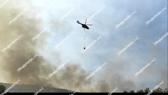 Zjarri në Shpirag, nis ndërhyrja me helikopter për shuarjen e flakëve