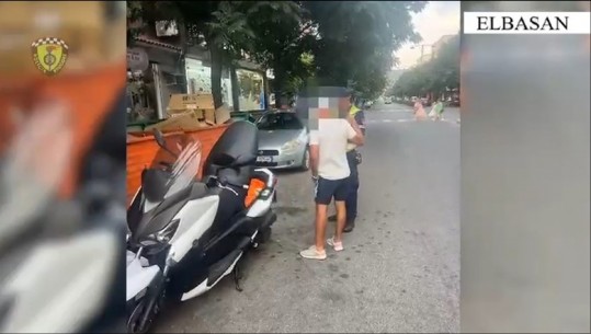 Siguria në rrugë! Drejtonin motorët pa patentë, arrestohen 5 shoferë në Elbasan (VIDEO)