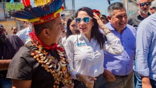 ‘Kam veshur jelek antiplumb’, denoncon kandidatja për presidente në Ekuador: Kam marrë kërcënime për jetën