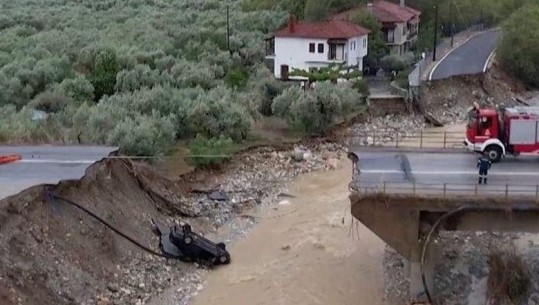 Stuhia gjunjëzon Greqinë, mbi 15 mijë shqiptarë në zonat e përmbytura! Mitsotakis: Do kompensojmë të dëmtuarit! Nëse s’kemi paratë do ia marrim BE-së