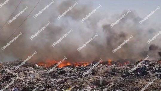 I vihet sërish flaka pikës së grumbullimit të mbetjeve në Vlorë, dyshohet për zjarr të qëllimshëm