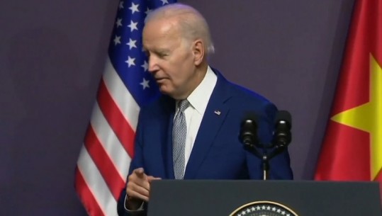 VIDEO/ Në mes të fjalimit Biden ndërpret konferencën live: Do shkoj të fle