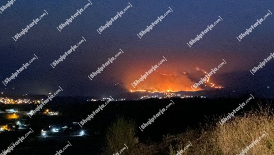 Vijon zjarri në Livinë të Finiqit ku u dogjën 3 banesa, Report Tv sjell video! Zjarrfikësit po punojnë për shuarjen