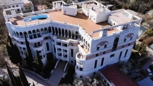 Moska nxjerr në shitje vilën e Zelensky në Krime