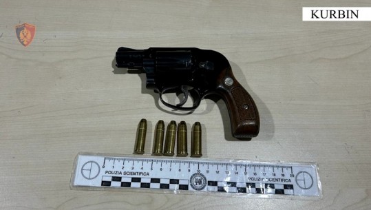 Lëvizte i armatosur, arrestohet 28-vjeçari në Kurbin! Hodhi pistoletën pa leje nga dritarja e mjetit për 't'i shpëtuar' policisë 