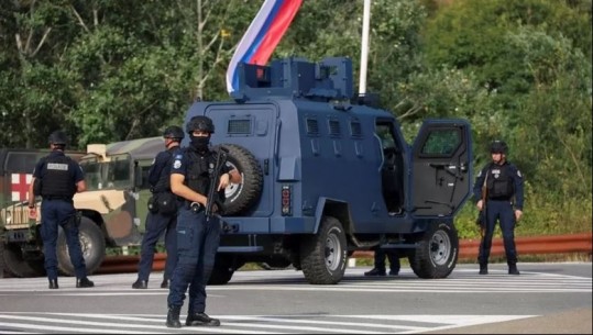 Sulmi në Veri, BBC: Policia e Kosovës rrethon 30 sulmuesit të armatosur brenda Manastirit